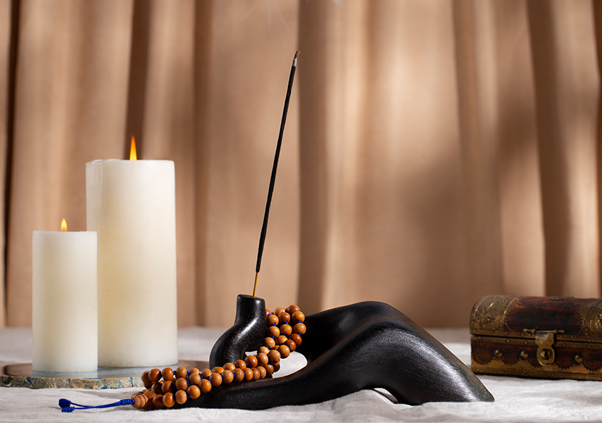 A Guide to Choosing the Right Incense for Your Mood